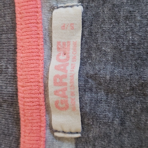 NWOT Garage Long Sleeve V- Neck Sweater sz S - Picture 2 of 4